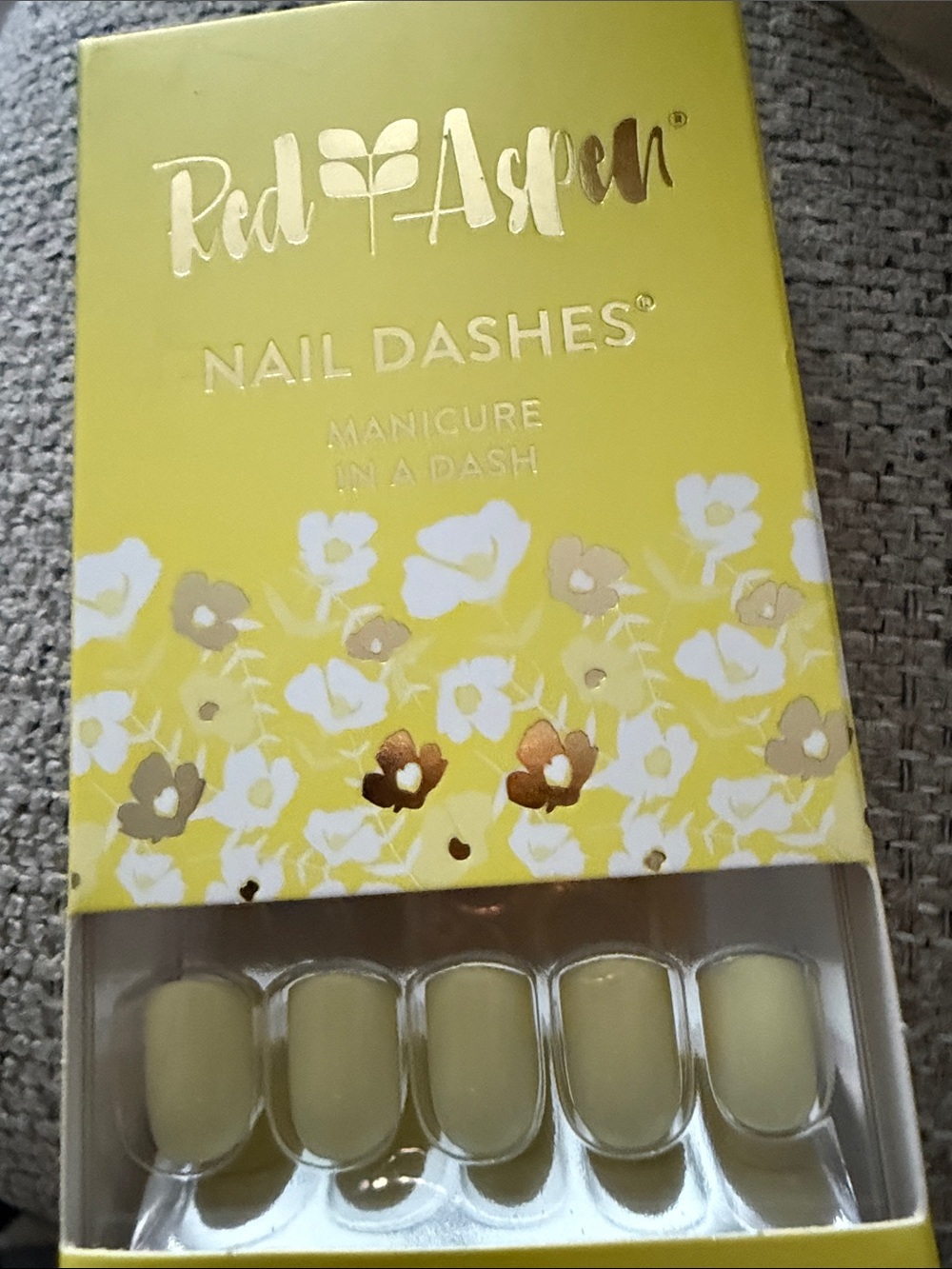 🌸Red Aspen Yellow Press-On Nail Dashes. Fan fav
